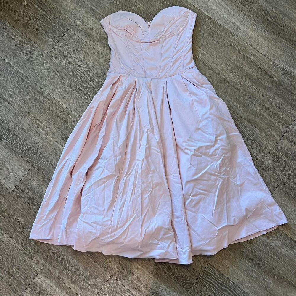 Lady ballerina pink strapless midi
